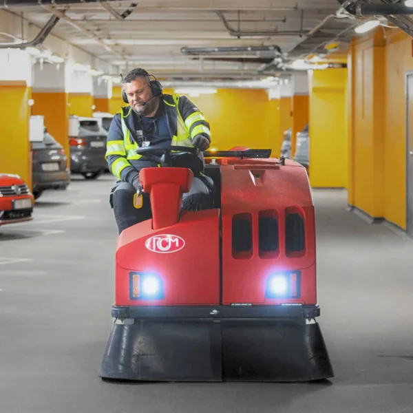 Garagestädning RCM sopmaskin