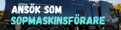 Sopmaskin från PL Utemiljö AB med texten 'Ansök som sopmaskinsförare blå lastbil i arbete på väg.
